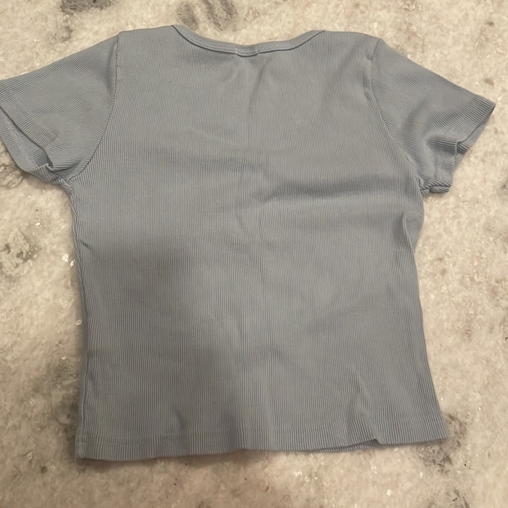 Crop top - Picture 2 of 3